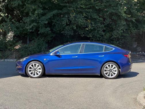 2020 Tesla Model 3 Long Range