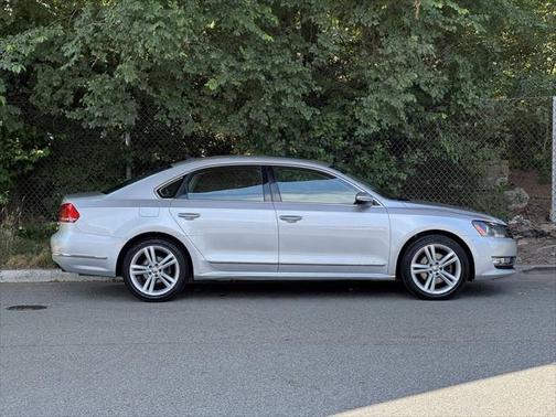 2012 Volkswagen Passat 3.6 SEL Premium