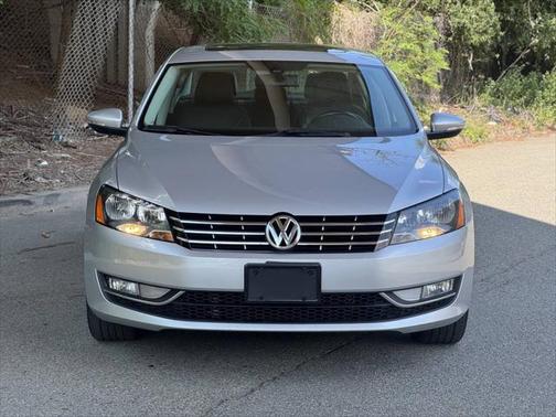 2012 Volkswagen Passat 3.6 SEL Premium