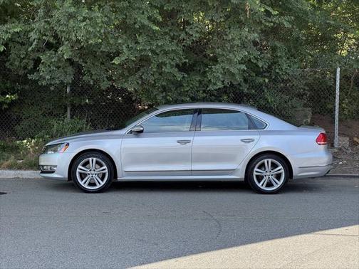 2012 Volkswagen Passat 3.6 SEL Premium