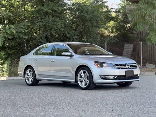 2012 Volkswagen Passat 3.6 SEL Premium