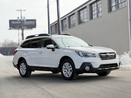 2018 Subaru Outback 2.5i Premium