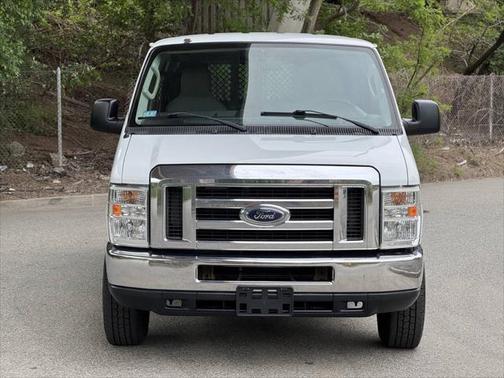 2012 Ford E350 Super Duty Cargo