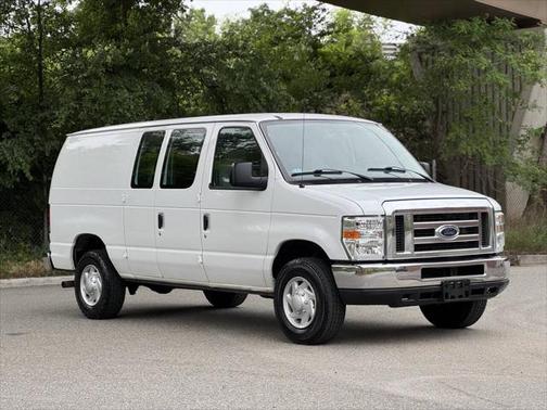 2012 Ford E350 Super Duty Cargo