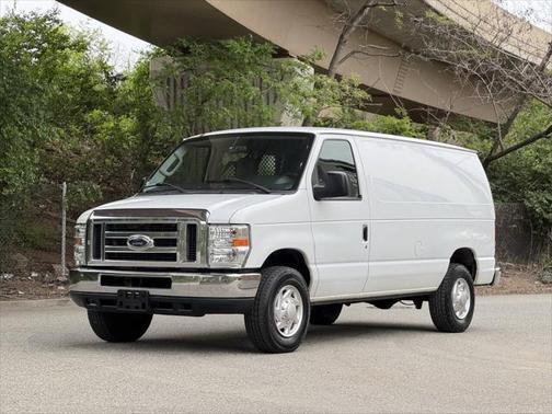 2012 Ford E350 Super Duty Cargo