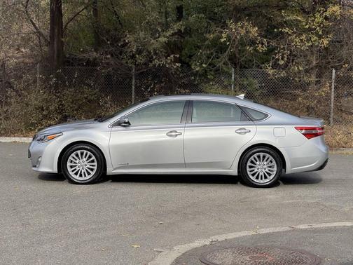 2013 Toyota Avalon Hybrid Limited