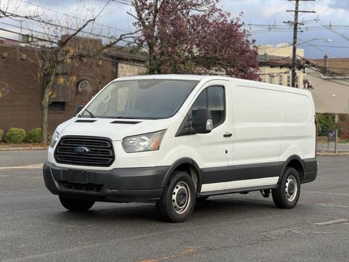 2017 Ford Transit-250 Base