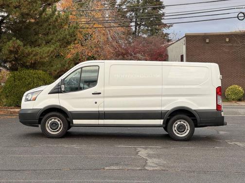 2017 Ford Transit-250 Base