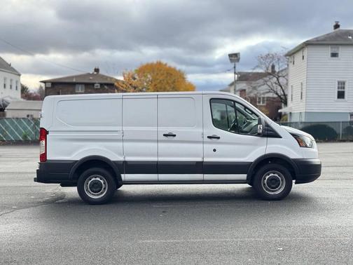 2017 Ford Transit-250 Base
