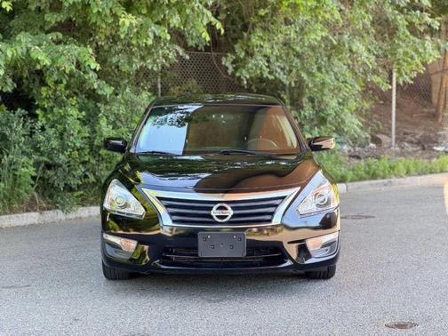 Super Black 2015 Nissan Altima 2.5 S