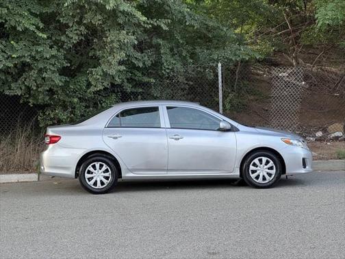 2012 Toyota Corolla LE