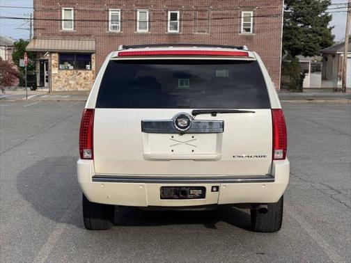 2008 Cadillac Escalade ESV Standard