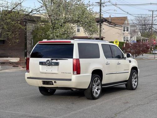 2008 Cadillac Escalade ESV Standard