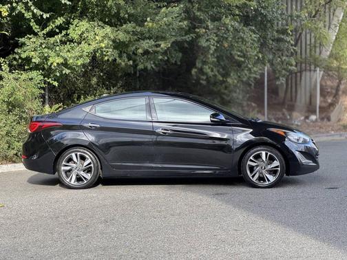 2015 Hyundai ELANTRA Limited