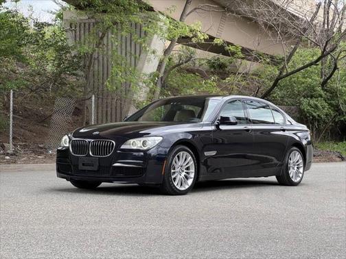 2013 BMW 750 Li xDrive