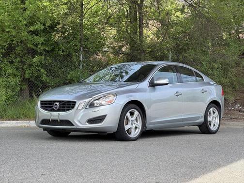 2013 Volvo S60 T5