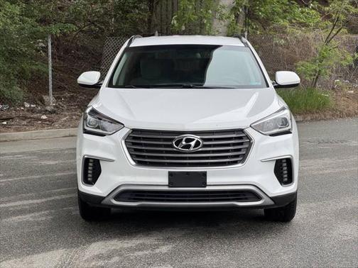 2018 Hyundai SANTA FE SE