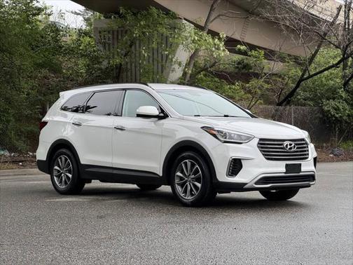 2018 Hyundai SANTA FE SE