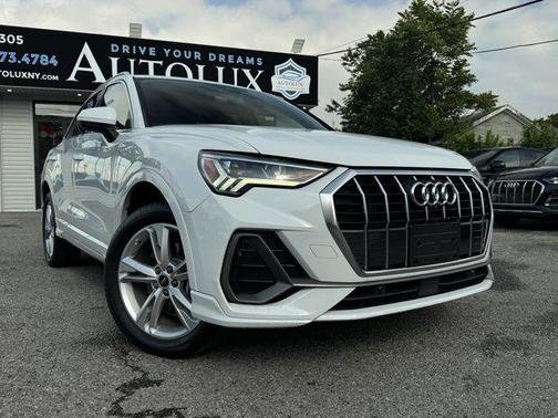 2022 Audi Q3 45 S line Premium Plus