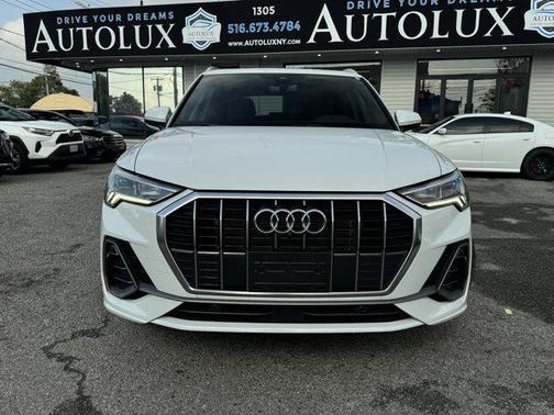 2022 Audi Q3 45 S line Premium Plus