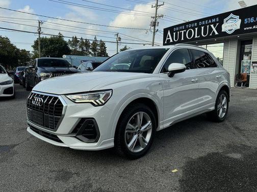 2022 Audi Q3 45 S line Premium Plus