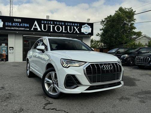 2022 Audi Q3 45 S line Premium Plus