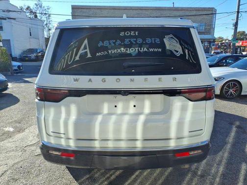 2022 Jeep Wagoneer Series II 4x4