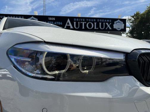 2019 BMW 530 530i