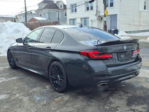 2022 BMW 530 i xDrive