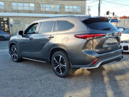 2022 Toyota Highlander XSE
