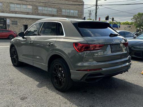 2021 Audi Q3 45 S line Premium