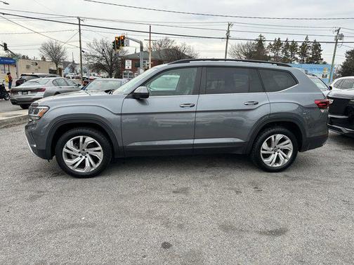 2022 Volkswagen Atlas 3.6L SE w/Technology
