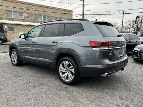 2022 Volkswagen Atlas 3.6L SE w/Technology