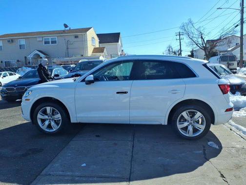 2019 Audi Q5 2.0T Premium Plus