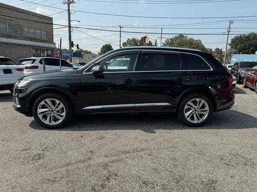 2022 Audi Q7 55 Premium Plus