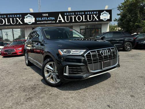 2022 Audi Q7 55 Premium Plus