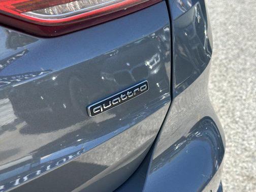 2023 Audi Q3 Premium 45 TFSI S line quattro Tiptronic