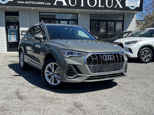2023 Audi Q3 Premium 45 TFSI S line quattro Tiptronic