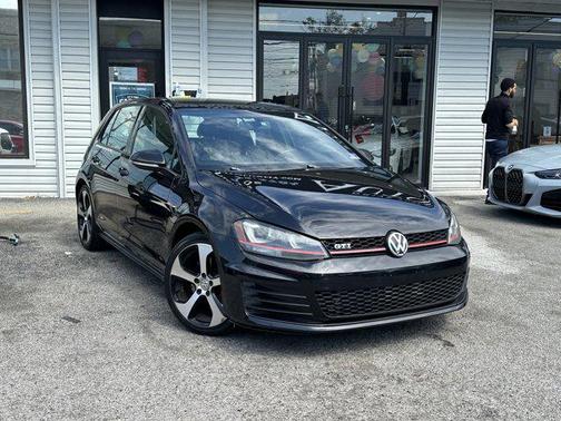 2015 Volkswagen Golf GTI 2.0T SE 4-Door