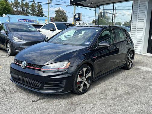 2015 Volkswagen Golf GTI 2.0T SE 4-Door