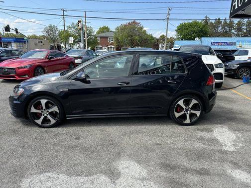 2015 Volkswagen Golf GTI 2.0T SE 4-Door