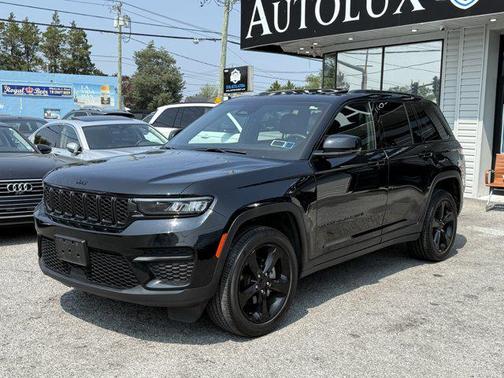 2023 Jeep Grand Cherokee Altitude