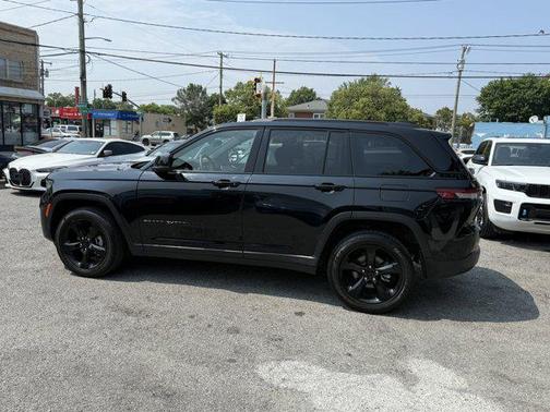 2023 Jeep Grand Cherokee Altitude