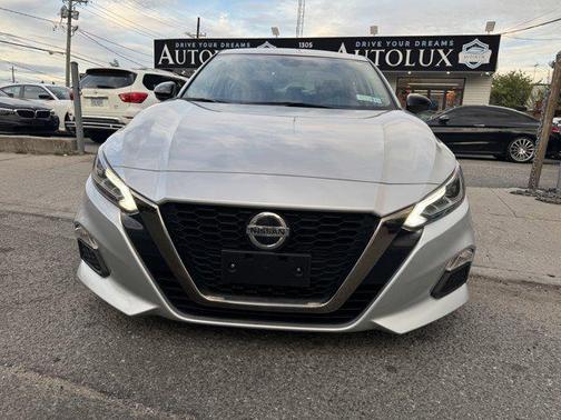 2021 Nissan Altima SR FWD
