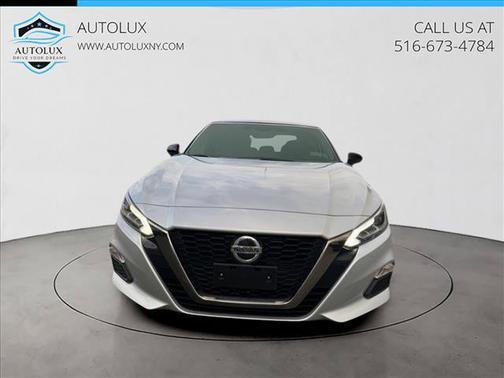 2021 Nissan Altima SR FWD