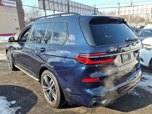 2023 BMW X7 xDrive40i
