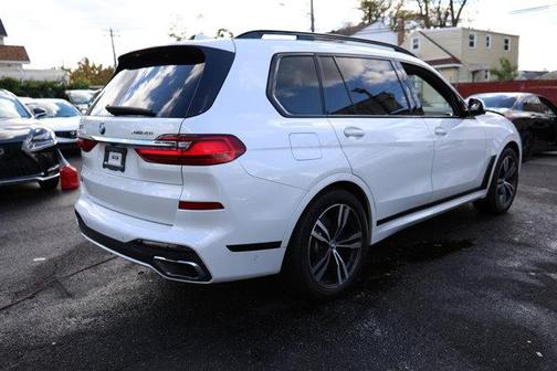 2022 BMW X7 xDrive40i