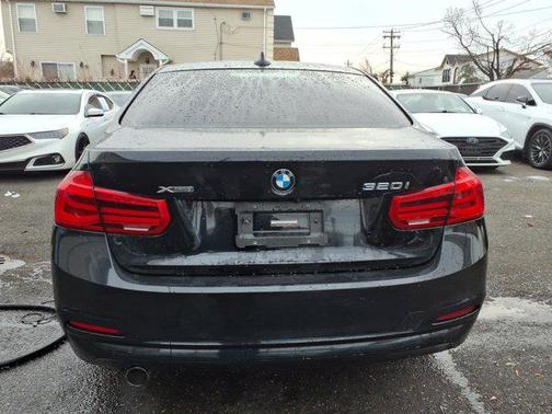 2018 BMW 320 i