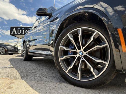 2023 BMW X4 xDrive30i