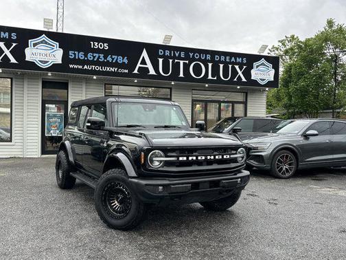 2023 Ford Bronco Outer Banks